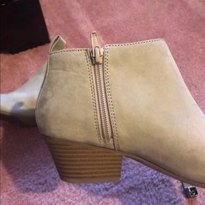 Size 7 light tan booties